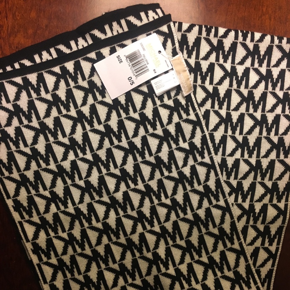 Michael Kor scarf